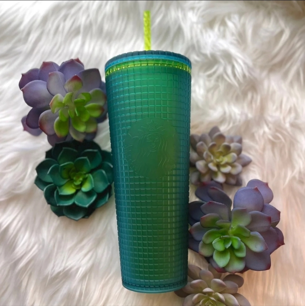 Venti Starbucks tumbler